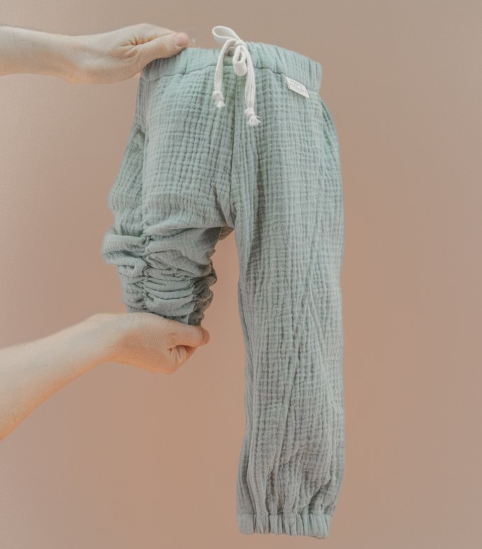 manymooons | Mitwachsende Babyhose | 0–18 Monate | Bio-Musselin | Blau manymooons | Mitwachsende Babyhose | 0–18 Monate | Bio-Musselin | Blau