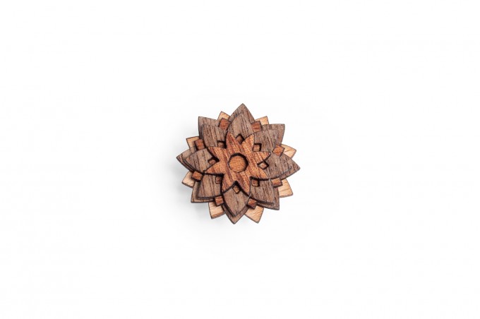 African Flower von BeWooden African Flower von BeWooden