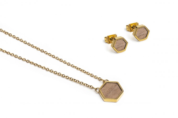 BeWooden - Halskette & Ohrringe Set - Apis Hexagon Set BeWooden - Halskette & Ohrringe Set - Apis Hexagon Set
