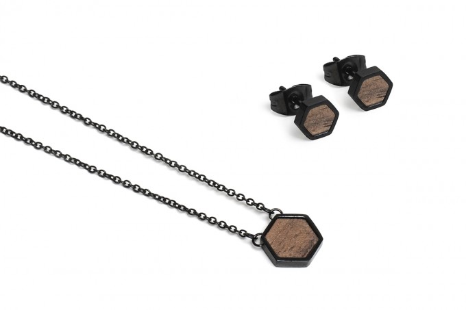 BeWooden Halskette & Ohrringe Set - Apis Nox Hexagon Set BeWooden Halskette & Ohrringe Set - Apis Nox Hexagon Set
