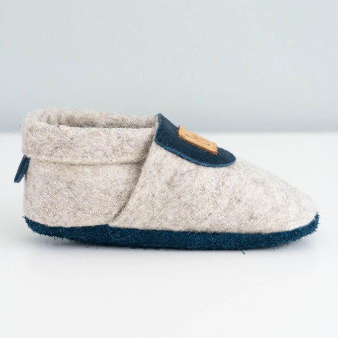 MEIN EIN & ALLES Babyschuhe / Krabbelschuhe / Hausschuhe aus Merino-Wollfilz und Bio-Leder in Blau MEIN EIN & ALLES Babyschuhe / Krabbelschuhe / Hausschuhe aus Merino-Wollfilz und Bio-Leder in Blau