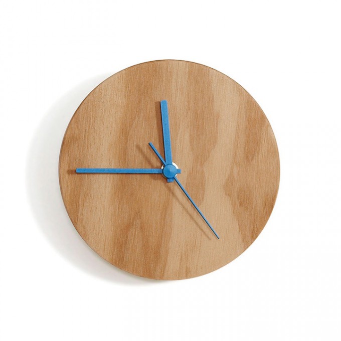 ellips design Wanduhr Aika (Seekiefer) ellips design Wanduhr Aika (Seekiefer)