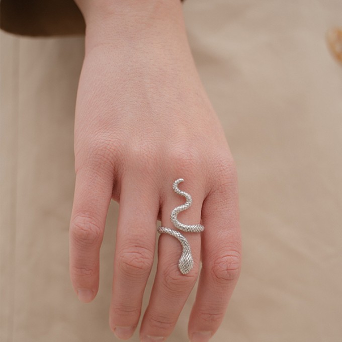 Fünf Snake Ring Tinggi Fünf Snake Ring Tinggi