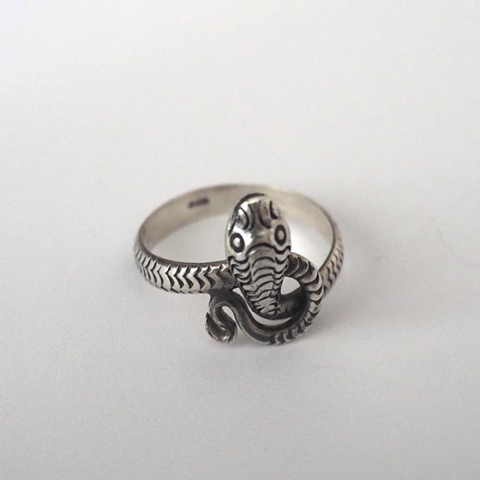Fünf Snake Ring Satu Fünf Snake Ring Satu