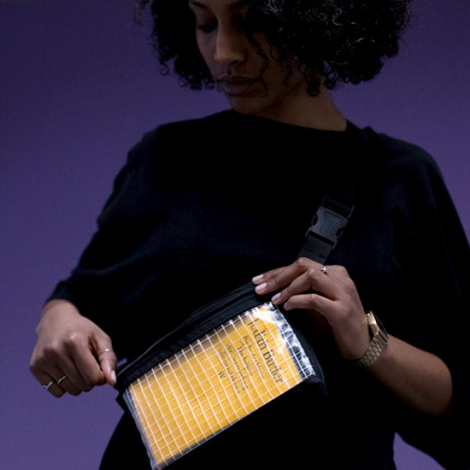 Faix Design – Belt Bag transparent Faix Design – Belt Bag transparent