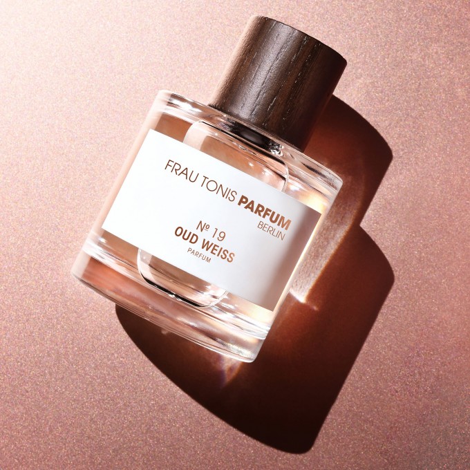 No. 19 Oud Weiss | Parfum Intense (50ml) by Frau Tonis Parfum No. 19 Oud Weiss | Parfum Intense (50ml) by Frau Tonis Parfum