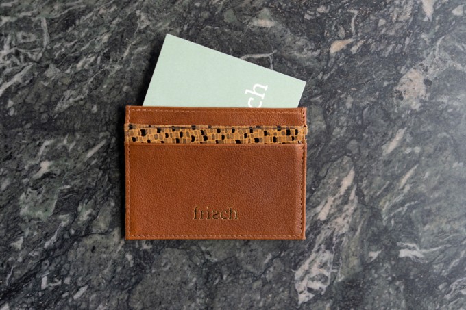 frisch Kartenetui aus fairem Leder frisch Kartenetui aus fairem Leder