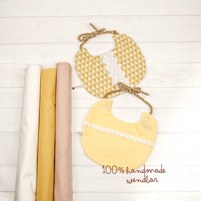 hasenkinder - wendbares Lätzchen Set gelb 23x19 cm (ohne Deko) hasenkinder - wendbares Lätzchen Set gelb 23x19 cm (ohne Deko)