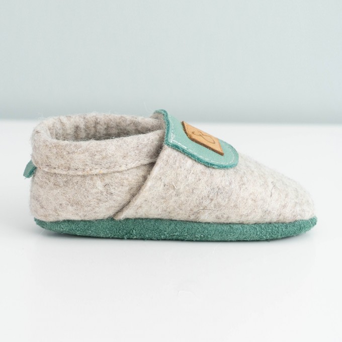 MEIN EIN & ALLES Babyschuhe / Krabbelschuhe / Hausschuhe aus Merino-Wollfilz und Bio-Leder in Grün MEIN EIN & ALLES Babyschuhe / Krabbelschuhe / Hausschuhe aus Merino-Wollfilz und Bio-Leder in Grün