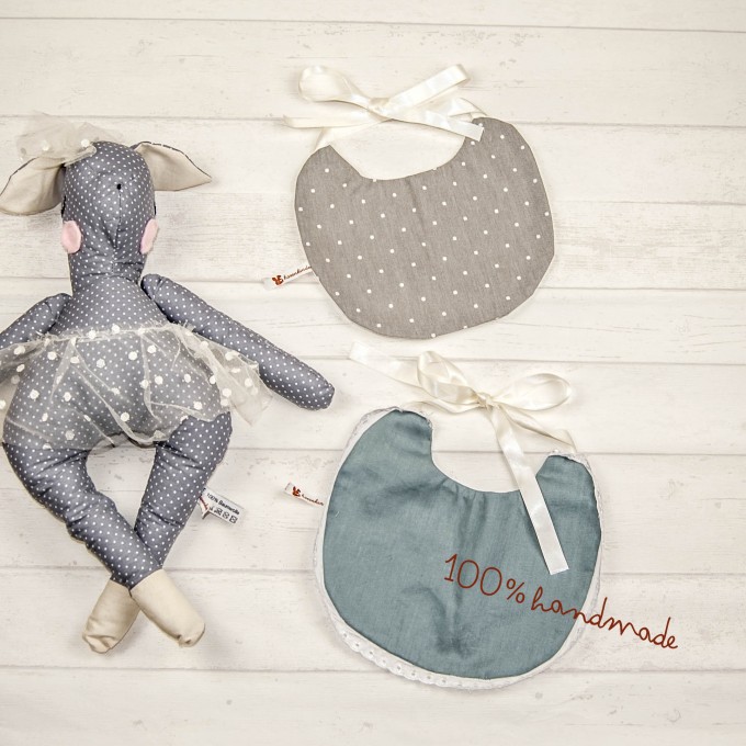 hasenkinder - edles Lätzchen Set grau 23x19 cm (ohne Deko) hasenkinder - edles Lätzchen Set grau 23x19 cm (ohne Deko)