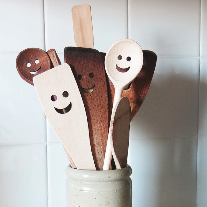 HAPPY SPOON Holz Köchlöffel und Pfannenwender bei DETAILS Produkte HAPPY SPOON Holz Köchlöffel und Pfannenwender bei DETAILS Produkte