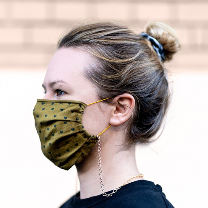 related by objects - happy hearts - Maskenkette - Messing 18k goldplattiert related by objects - happy hearts - Maskenkette - Messing 18k goldplattiert
