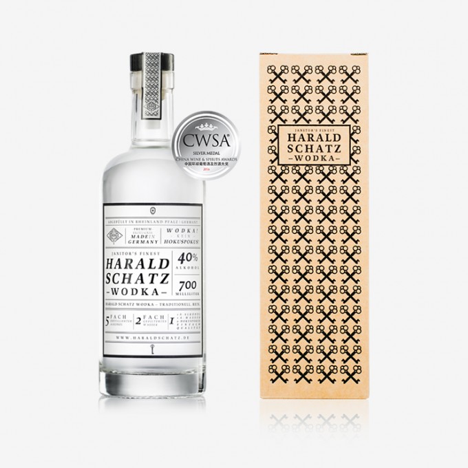 HARALD SCHATZ WODKA (0,7l) HARALD SCHATZ WODKA (0,7l)