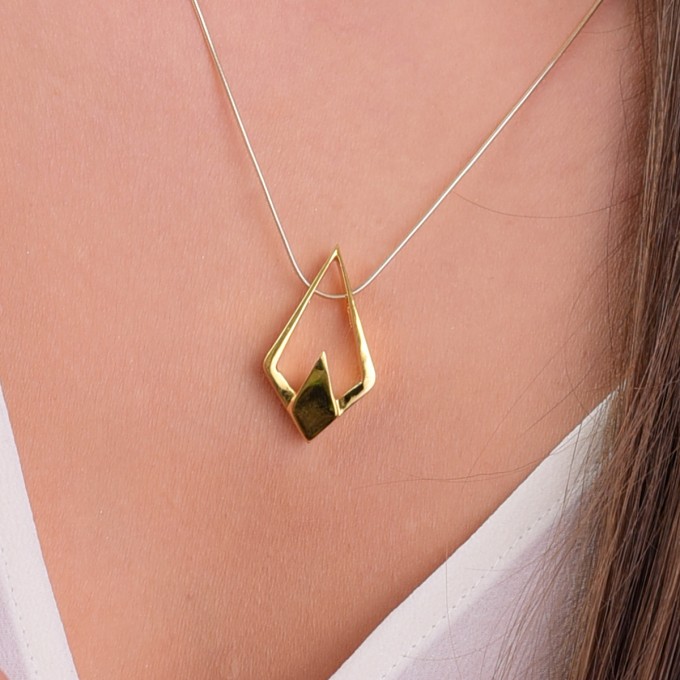 SPACE JEWELS. HIDDEN HEART L, Anhänger mit Kette. SPACE JEWELS. HIDDEN HEART L, Anhänger mit Kette.