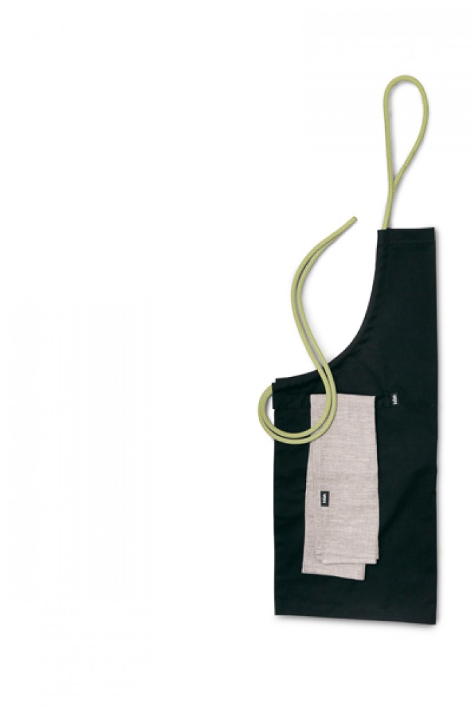 APRON | SCHÜRZE APRON | SCHÜRZE