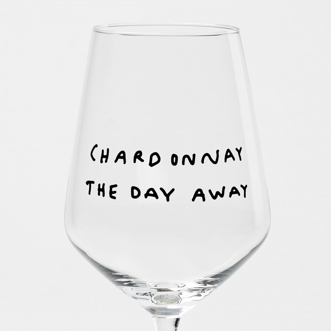"Chardonnay The Day Away" Weinglas by Johanna Schwarzer × selekkt