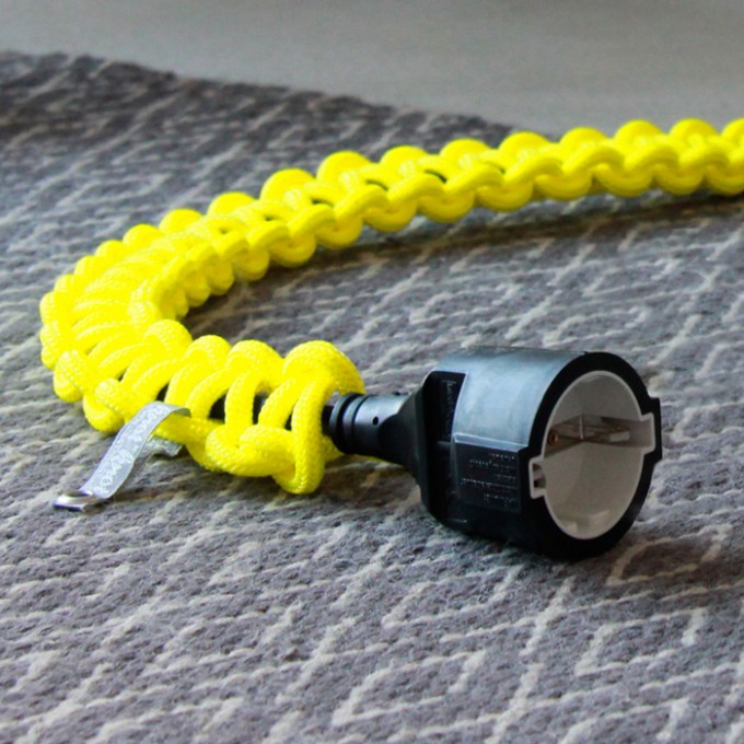 knot*knot 2m schwarze Verlängerung mit neongelbem Strangknoten knot*knot 2m schwarze Verlängerung mit neongelbem Strangknoten