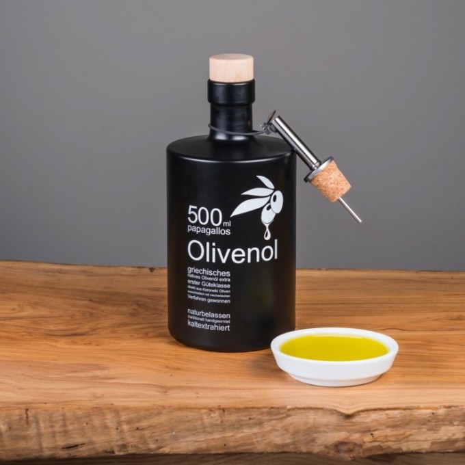griechisches Olivenöl nativ extra, 500ml Sonderflasche scharzes Glas mit Edelstahlausgießer, papagallos olivenoel