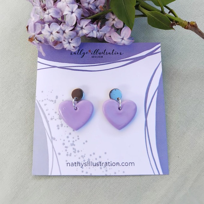 nathys_illustration - clay Ohrringe "lilac heard" 1,5cm nathys_illustration - clay Ohrringe "lilac heard" 1,5cm