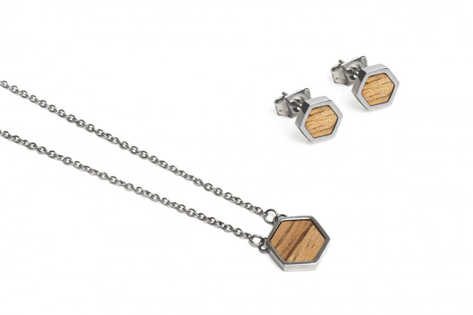 BeWooden Halskette & Ohrringe Set - Lini Hexagon Set BeWooden Halskette & Ohrringe Set - Lini Hexagon Set
