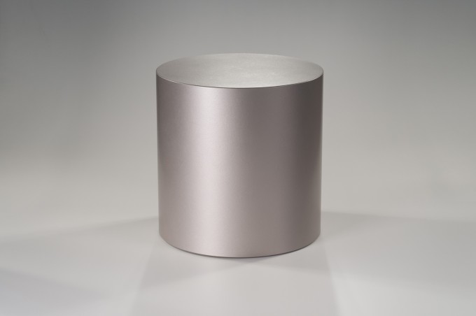 Lupadesign LOOPO, altsilber - Beistelltisch - Hocker - Möbel Lupadesign LOOPO, altsilber - Beistelltisch - Hocker - Möbel