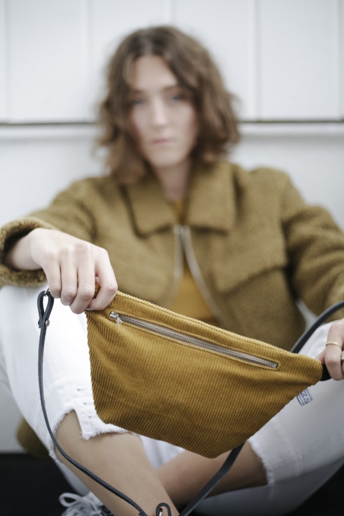 ZACAMO – Bauchtasche •Cord• currygelb ZACAMO – Bauchtasche •Cord• currygelb