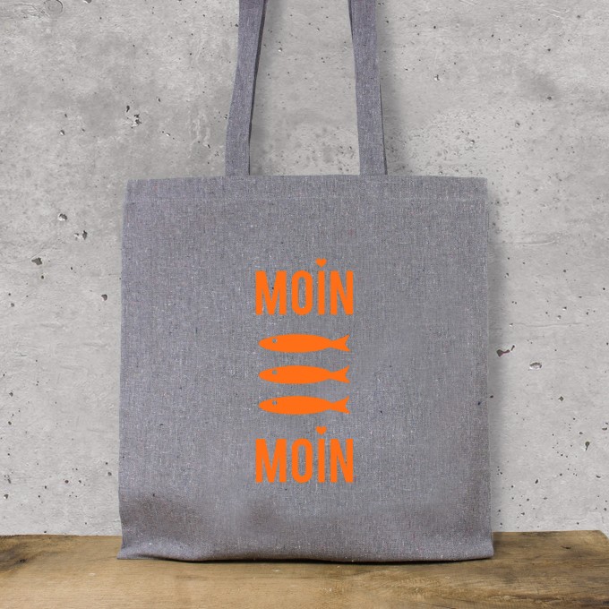 Bow & Hummingbird Baumwollbeutel "Moin Moin Fische" (Neon-Orange) aus recycelter Baumwolle