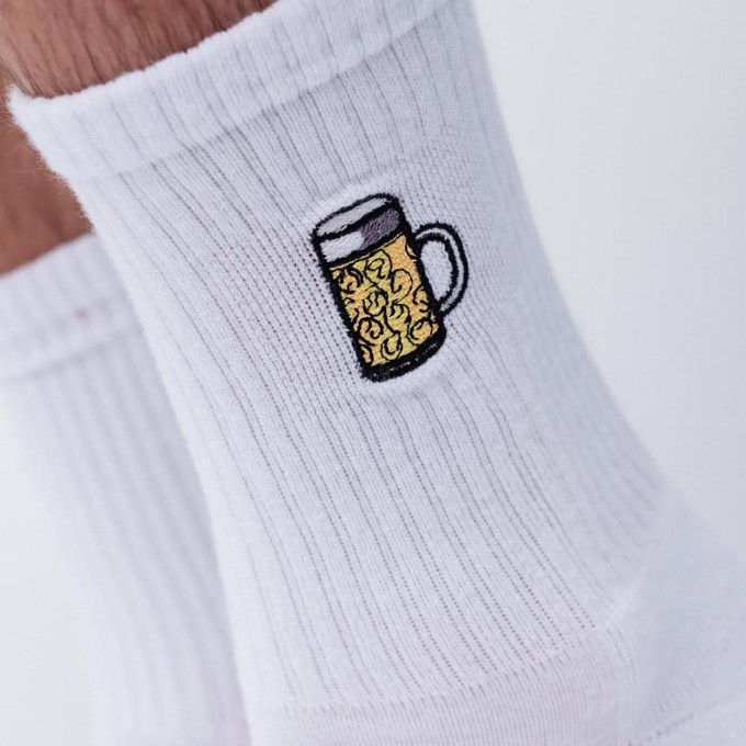 Maßkrug | Bestickte Bio Baumwoll Socken | Fashion Drinks