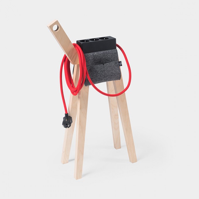 Njustudio Stromer –
Mobile Steckerleiste (Black Red) Njustudio Stromer –
Mobile Steckerleiste (Black Red)