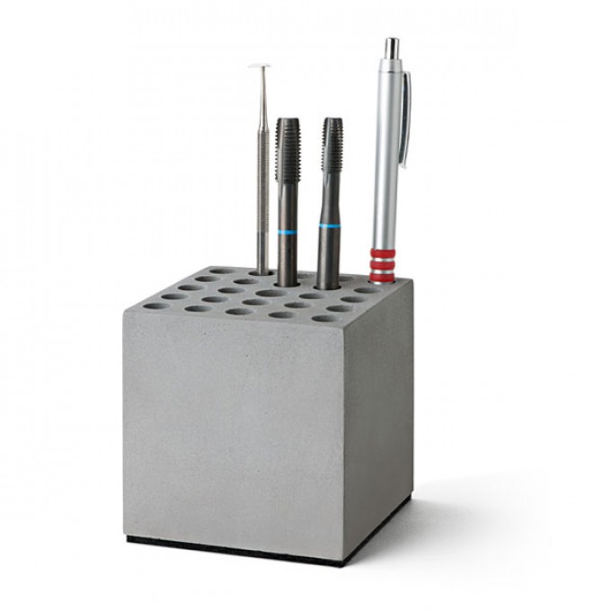 Korn Produkte Ordnungshelfer „Big Block“ aus Beton Korn Produkte Ordnungshelfer „Big Block“ aus Beton