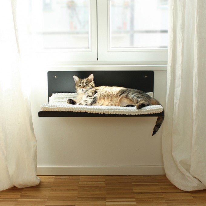 Design Sebastian Frank - PET BOARD STAIGHT - Katzenmöbel aus Metall Design Sebastian Frank - PET BOARD STAIGHT - Katzenmöbel aus Metall