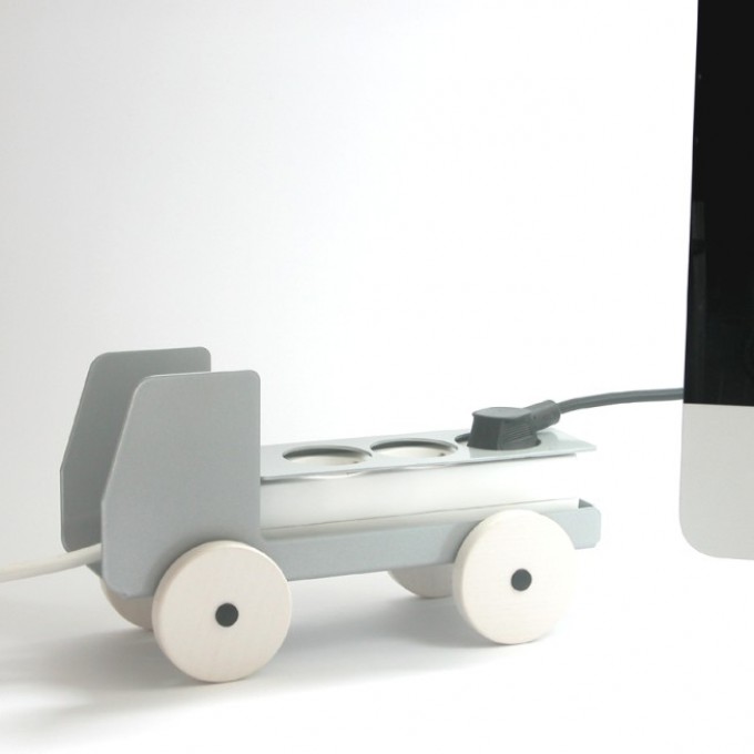 details, produkte+ideen plugTRUCK 3er-Steckdose details, produkte+ideen plugTRUCK 3er-Steckdose