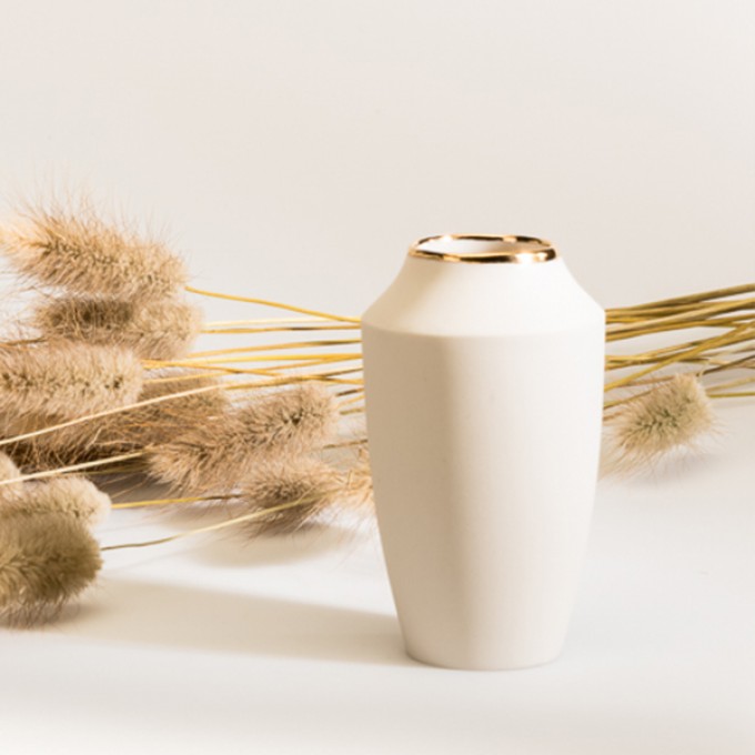 Mini Vase "Puck" mit Goldrand – studio.drei