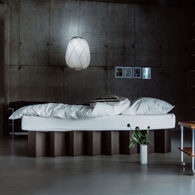 Nachhaltiges Bett 2.0 (schwarz) | ROOM IN A BOX