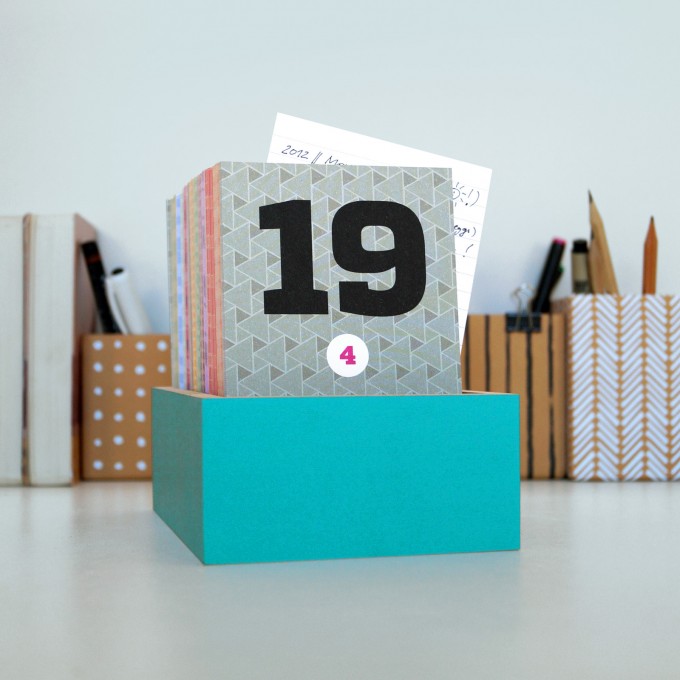 sperlingB – Happydaysbox, petrolblau, sprachneutraler Erinnerungskalender, schönetagebox Vol. 2 sperlingB – Happydaysbox, petrolblau, sprachneutraler Erinnerungskalender, schönetagebox Vol. 2