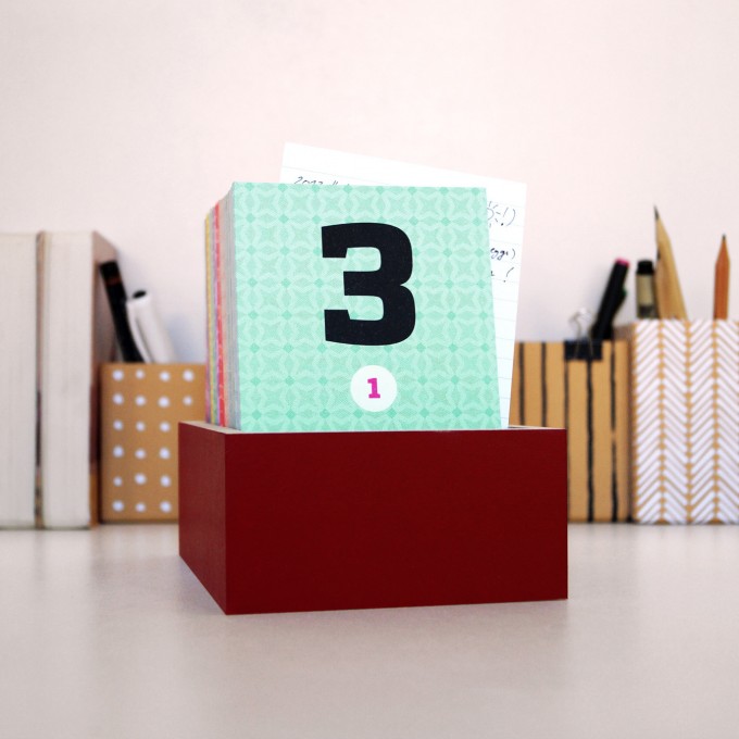 sperlingB – happydaysbox, weinrot, sprachneutraler Erinnerungskalender, schönetagebox Vol. 2 sperlingB – happydaysbox, weinrot, sprachneutraler Erinnerungskalender, schönetagebox Vol. 2