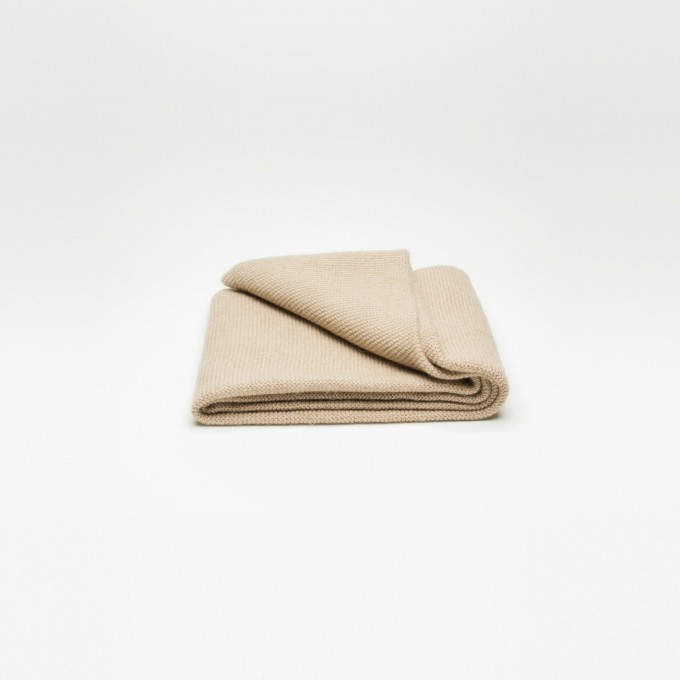 Rimma Tchilingarian – The Casual Camel Hair Scarf – Feinstes Baby Kamelhaar, creme – ungefärbt Rimma Tchilingarian – The Casual Camel Hair Scarf – Feinstes Baby Kamelhaar, creme – ungefärbt