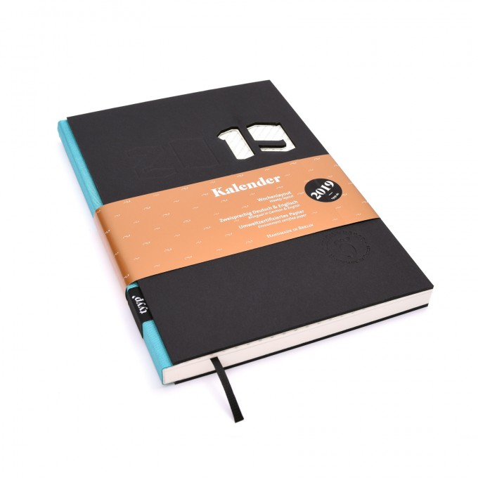 tyyp Kalender 2019 - Schwarz, DIN A5, Handmade tyyp Kalender 2019 - Schwarz, DIN A5, Handmade