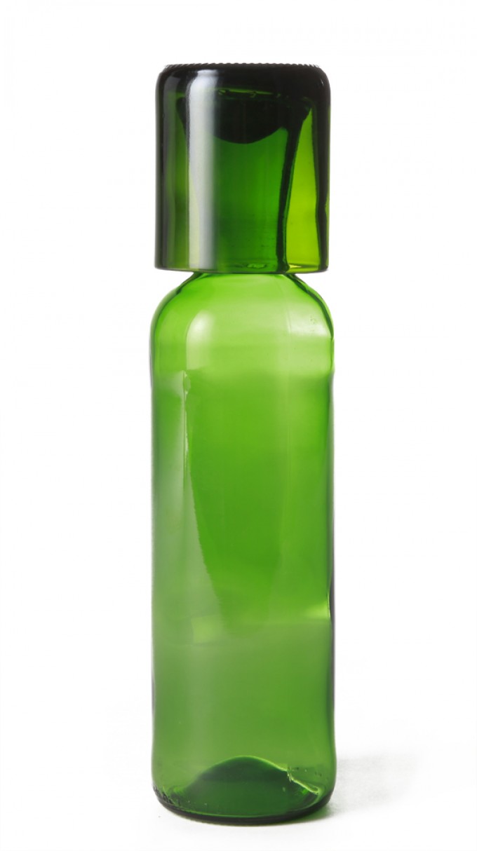 SAMESAME No 04 Weinkaraffe mit Trinkbecher SAMESAME No 04 Weinkaraffe mit Trinkbecher