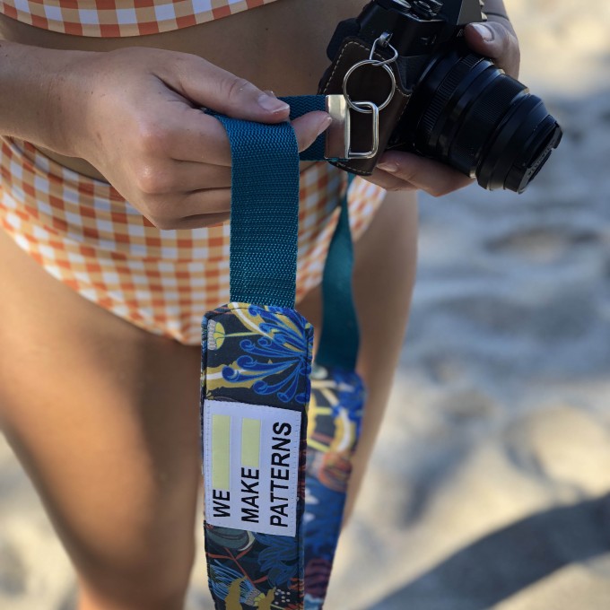 We Make Patterns - Camera Strap Jungle - Blue We Make Patterns - Camera Strap Jungle - Blue