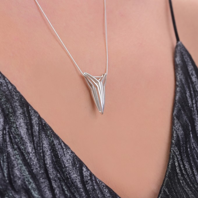 SPACE JEWELS. YOUNIVERSAL Figura, Anhänger mit Kette. Sterling Silber SPACE JEWELS. YOUNIVERSAL Figura, Anhänger mit Kette. Sterling Silber