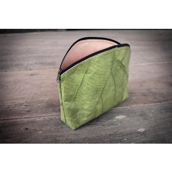 Kosmetiktasche aus Blattleder | Kulturbeutel Damen | nachhaltige Kulturtasche Herren | Schminktasche | ausgefallenes Hochzeitsgeschenk in grün BY COPALA