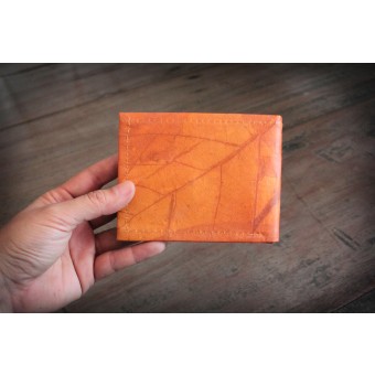 Portemonnaie aus Blättern in braun, 1-fach gefaltet in orange - gelb BY COPALA