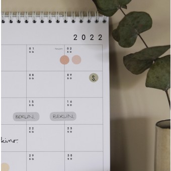 Kalender 2022 mit Aufklebern, DIN A4 - SANS.