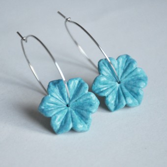 Nahili CREOLEN "blue turquoise flowers" UNIKAT Blüten - Ohrringe Halbedelstein "Türkis" 