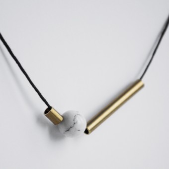 nahili KETTE "golden geo Marble" Messing Schmuck mit Naturstein Marmor oder Howlith