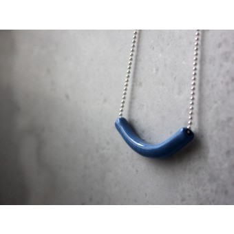 Skelini - Kobalt blau Porzellananhänger an einer Silberkette