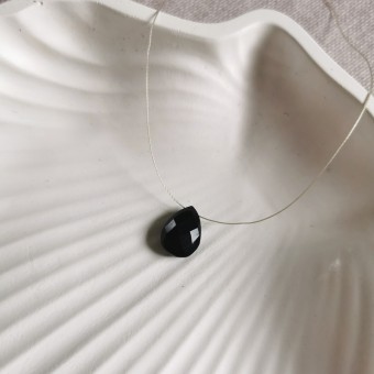 Grounded & Glowing - Onyx-Power für dich - Zarte Halskette mit tiefschwarzem Onyx-Anhänger - KIZZU Schmuck