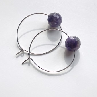 nahili CREOLEN "simple" Ohrringe purple rauchlila Amethyst Halbedelstein gold oder silbern Naturstein facettierte Diskokugel