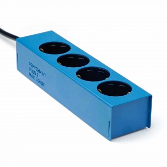 PLUG 4 | 4er MEHRFACH-STECKDOSEN-LEISTEN | matte Stahlverkleidung in 5 verschiedenen Farben | Peppermint Products